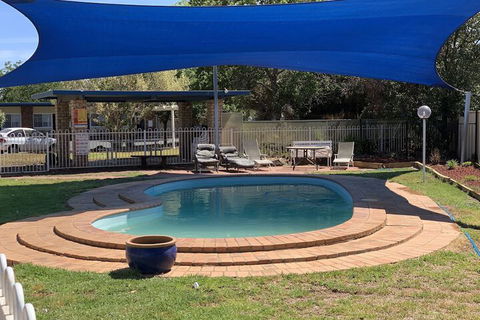 Orana Windmill Motel - Tourism Bookings 2