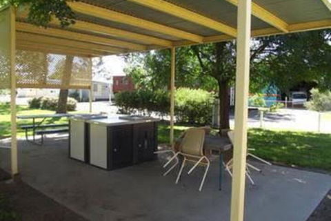 West Wyalong Caravan Park - Tourism Bookings 5