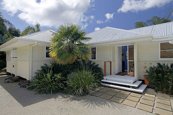 A PERFECT STAY - Abode At Byron - Tourism Bookings 1