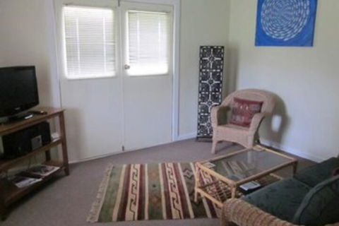 Lakes Waterfront Motel & Holiday Cottages - Accommodation Europe 7