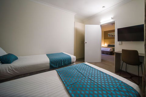 Hamiltonâ€™s Queanbeyan Motel - Tourism Bookings 5