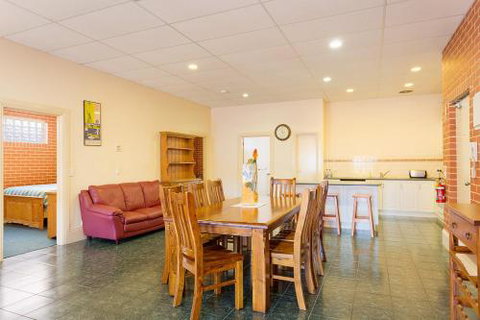 Holiday On Mostyn - Events Australia 4