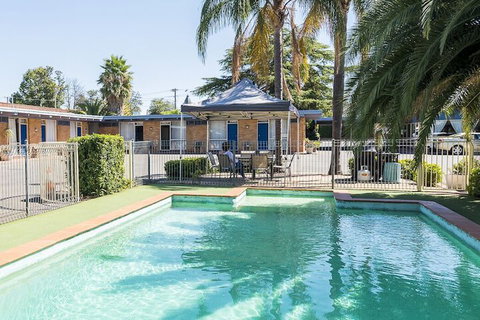 Plainsman Motel - Events Australia 1