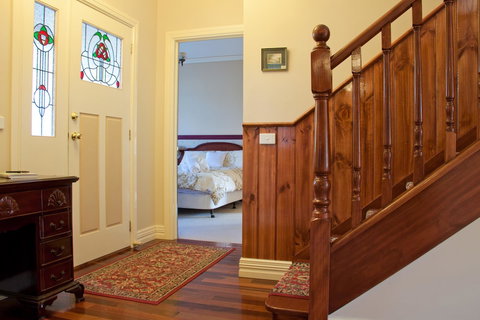 Lucy's House Serenity - Events Australia 4