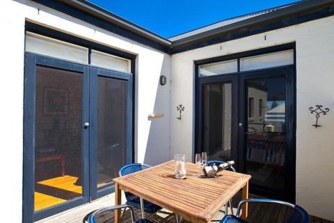 Port Boutique Accommodation - Events Australia 6