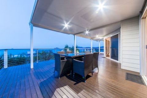 Hydeaway Bay Beach House - Events Australia 0