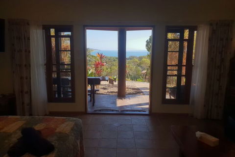 Escape 1770- Adults Only - Tourism Bookings 5