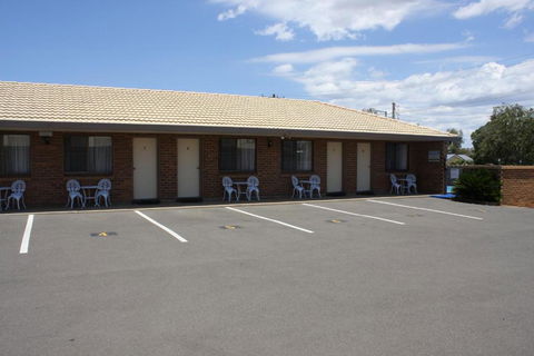Mid Town Inn Narrabri - Tourism Bookings 2
