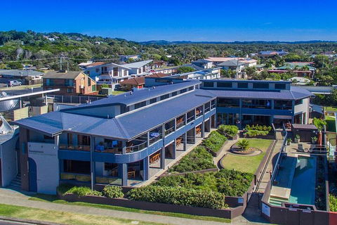 Lennox Holiday Apartments - Events Australia 1