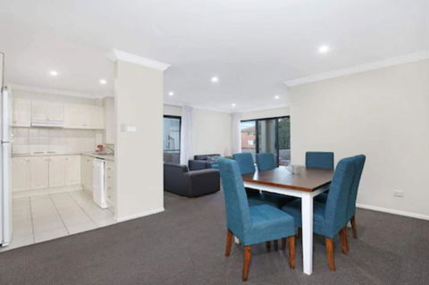 Wollongong Serviced Apartments - Events Australia 3