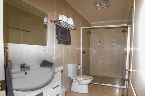 Wollongong Surf Leisure Resort - Events Australia 5