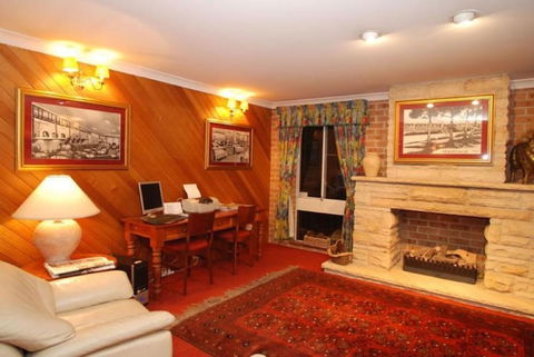 The Hermitage Motel - Events Australia 5