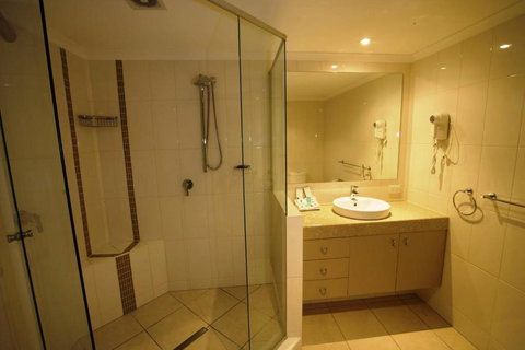 Riverdance Apartments - Events Australia 4