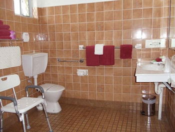 Town & Country Motor Inn - Tourism Bookings 5