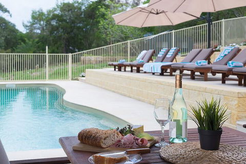 Jacaranda Cottages - Accommodation Europe 5