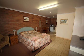 Rubyvale Motel & Holiday Units - Tourism Bookings 4