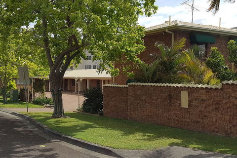 Central Motel Nelson Bay - Tourism Bookings 2