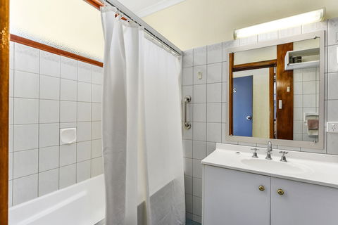 William Macintosh Motor Lodge - Events Australia 3