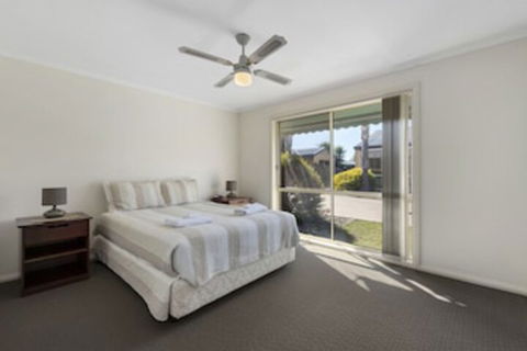 Kennedy Holiday Resort - Accommodation Europe 0