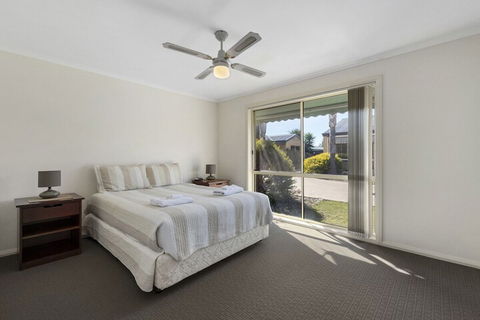 Kennedy Holiday Resort - Accommodation Europe 6