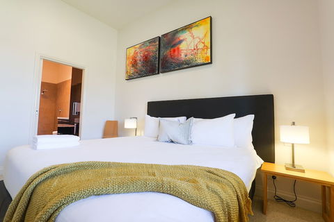 Mansi On Raymond - Tourism Bookings 4