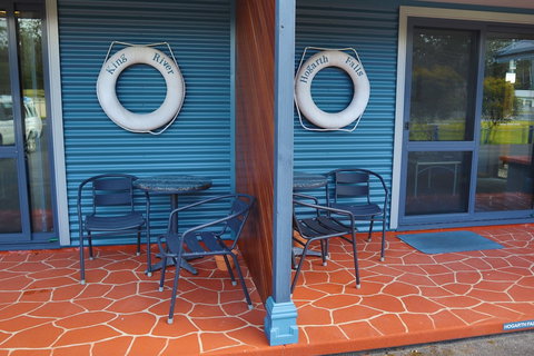 Strahan Bungalows - Events Australia 4