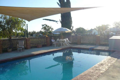 Grong Grong Motor Inn - Events Australia 7