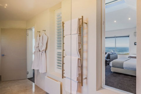 Saltwater Sunrise - Events Australia 6