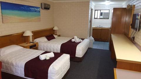 Tabourie Lake Motel - Tourism Bookings 4