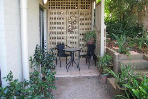 Moongate Accommodation - Events Australia 3