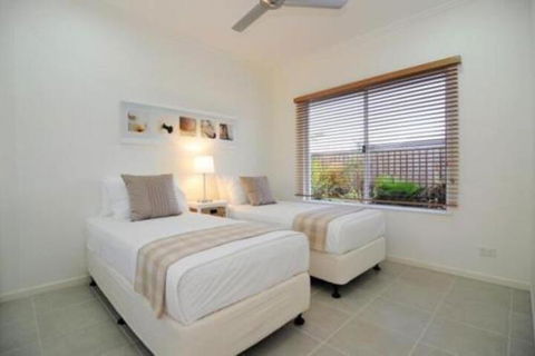 4 Cascade House Luxury Holiday Home - Accommodation Europe 6
