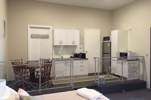 Fairway Manor Accommodation - Events Australia 5