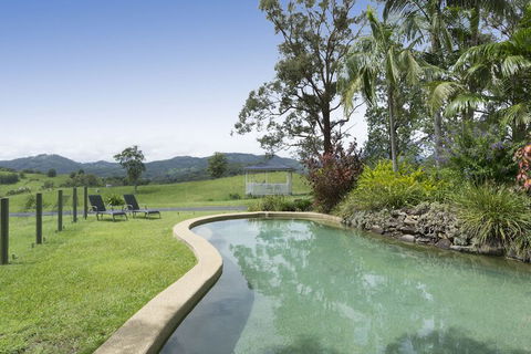 Hillcrest Mountain View Retreat - Events Australia 1