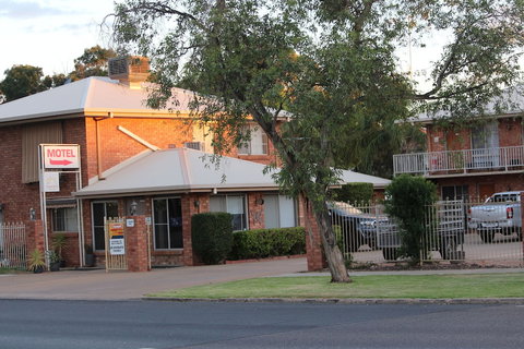 Red Cliffs Colonial Motor Lodge - Events Australia 5
