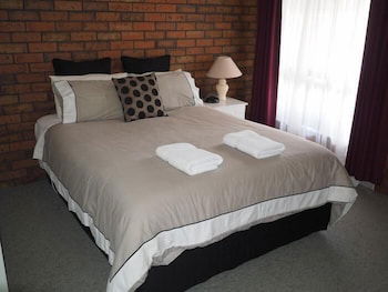 Jacaranda Motel & Holiday Units - Events Australia 6