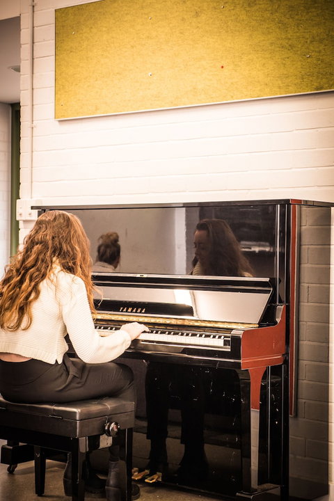 Deakin Geelong Units - Tourism Bookings 4