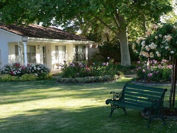 Aarinda Holiday Apartments - Events Australia 1
