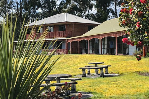 GG Gateway To The Gordon - Tourism Bookings 2