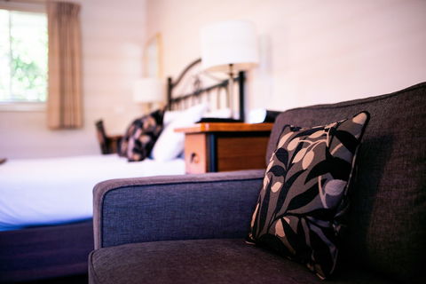 Yarra Gables - Tourism Bookings 1