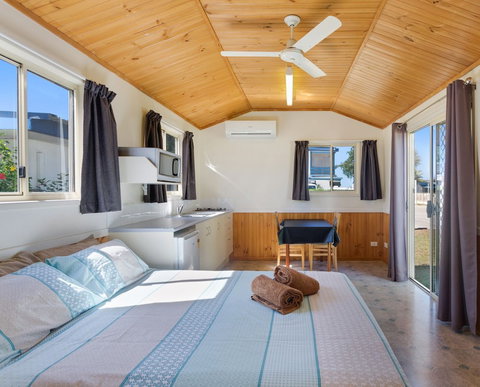 Harbour Lights Tourist Park - Events Australia 6