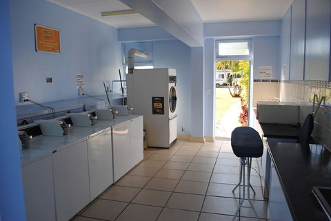 Riverside Tourist Park - Events Australia 3