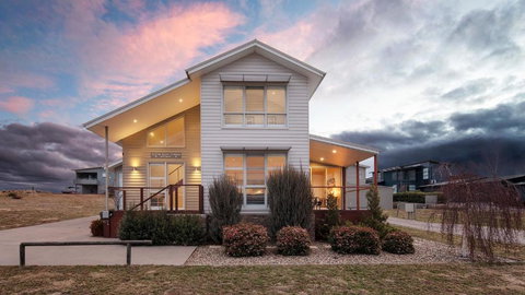 Alpine Snow Angels Retreat Luxurious Snowy Mountains Living - Events Australia 2