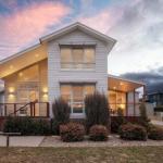 Alpine Snow Angels Retreat Luxurious Snowy Mountains Living - Events Australia 0