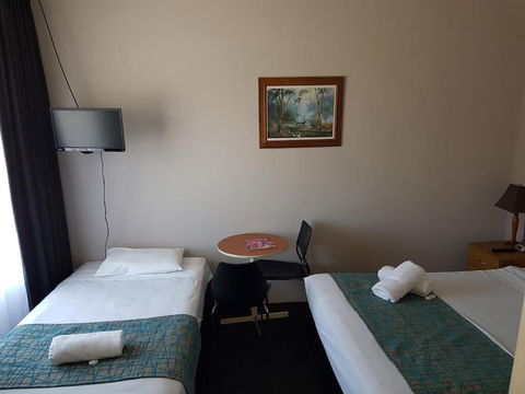 Gateshead Tavern Motel - Events Australia 1
