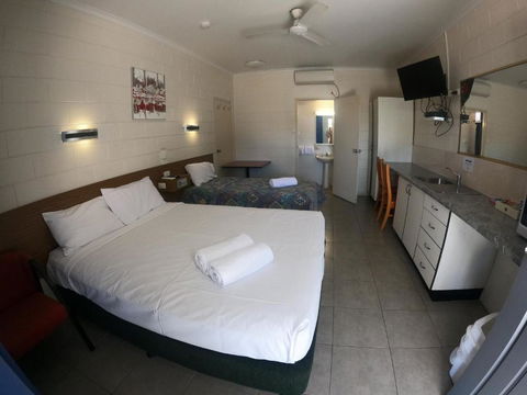 Coolabah Motel Townsville - Tourism Bookings 5