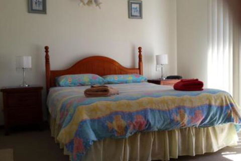 Anchor In - Accommodation Europe 3