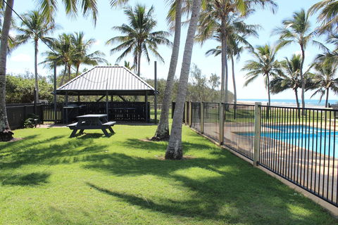 Sarina Beach Motel - Events Australia 6