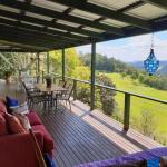 305 Montville - Tourism Bookings 0