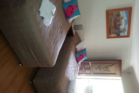 Croftons Retreat - Events Australia 0