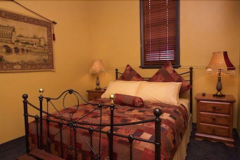 Church House B & B Gundagai - Tourism Bookings 7